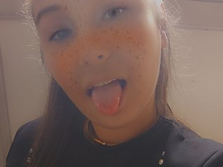 צ'אט וידאו ארוטי Minettesexy24