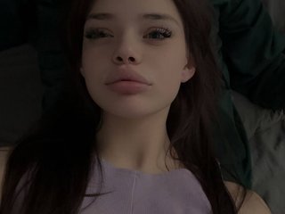 צ'אט וידאו ארוטי mini-barbie
