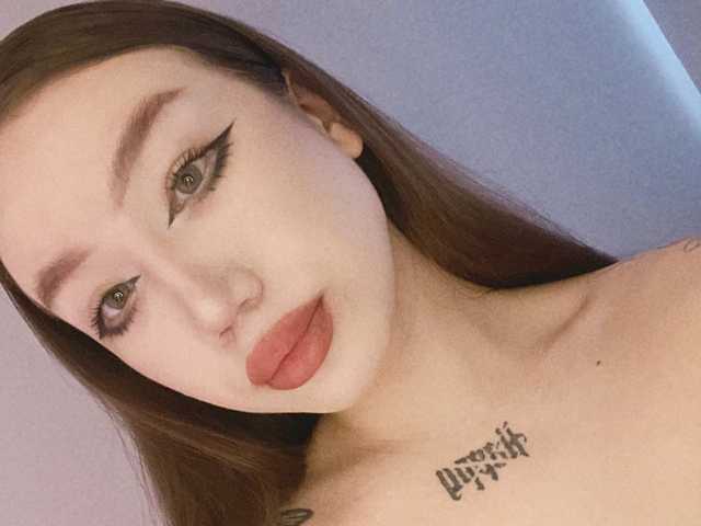 תמונה של הפרופיל MinnieWest