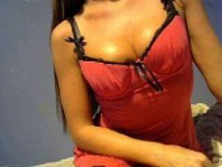 צ'אט וידאו ארוטי mira20