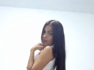 צ'אט וידאו ארוטי miranda205