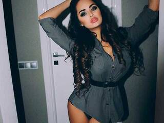 צ'אט וידאו ארוטי MirandaFleks