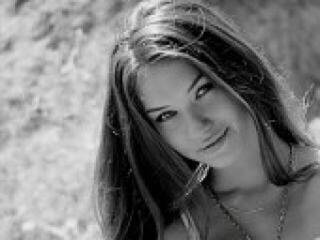 צ'אט וידאו ארוטי mirannaa