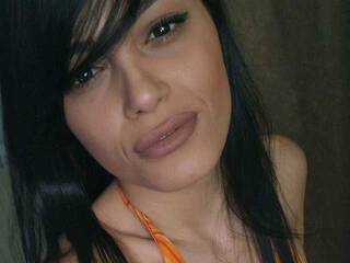 צ'אט וידאו ארוטי Miss-Anyela