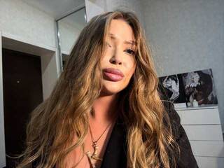 צ'אט וידאו ארוטי Sssakharok