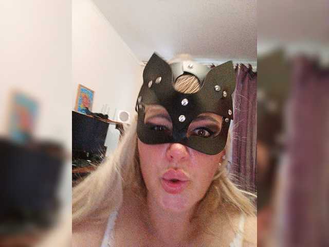 צילומי מסך משודרים Miss_Kiss_Kiss