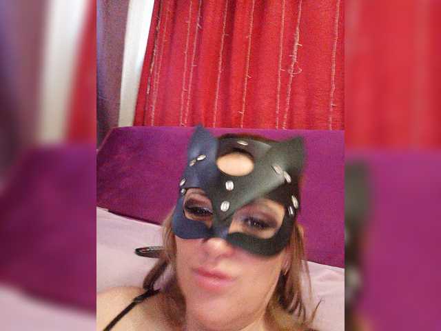צילומי מסך משודרים Miss_Kiss_Kiss