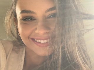 צ'אט וידאו ארוטי Miss-Medison