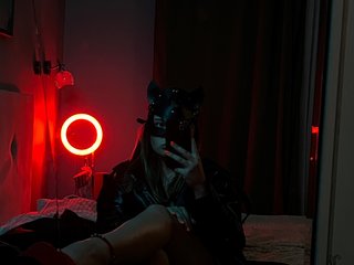 צ'אט וידאו ארוטי Missa-dark