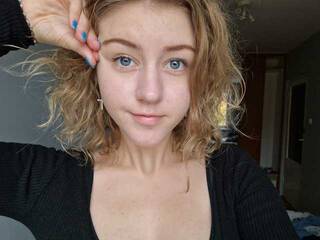 צ'אט וידאו ארוטי missBecky