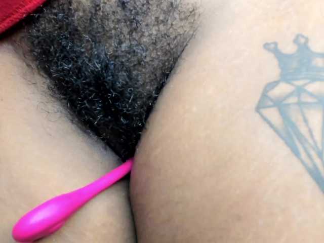 תמונות MissBlackCandy hairy#squirt #hairy #feet #bush #ebony