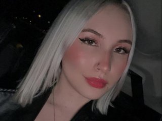צ'אט וידאו ארוטי Missblair12