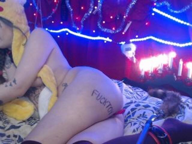 צילומי מסך משודרים MissHornyGirl