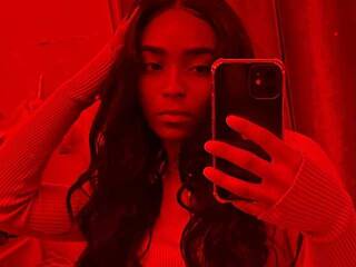 צ'אט וידאו ארוטי MissTwix