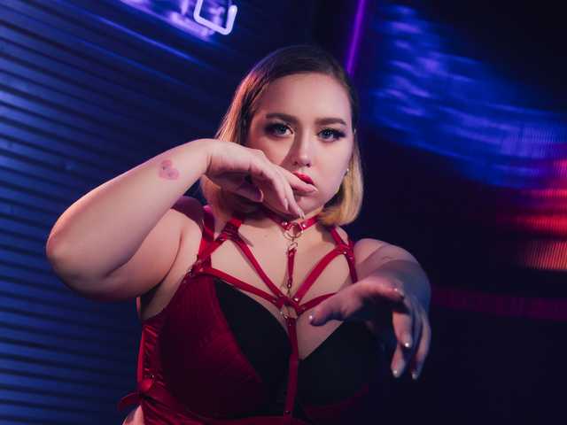תמונה של הפרופיל MistressOfYours