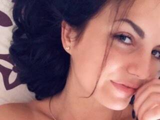 צ'אט וידאו ארוטי MlSsSHA