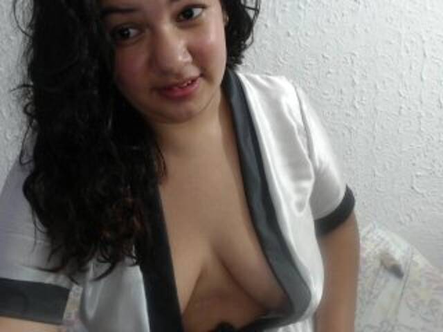 צילומי מסך משודרים MollyBaker