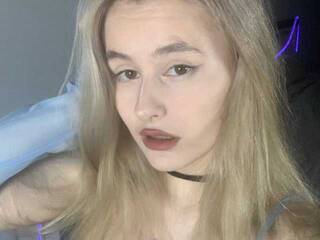 צ'אט וידאו ארוטי MollyToads