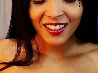צ'אט וידאו ארוטי MommyJeva