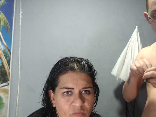 צילומי מסך משודרים MommysPervers