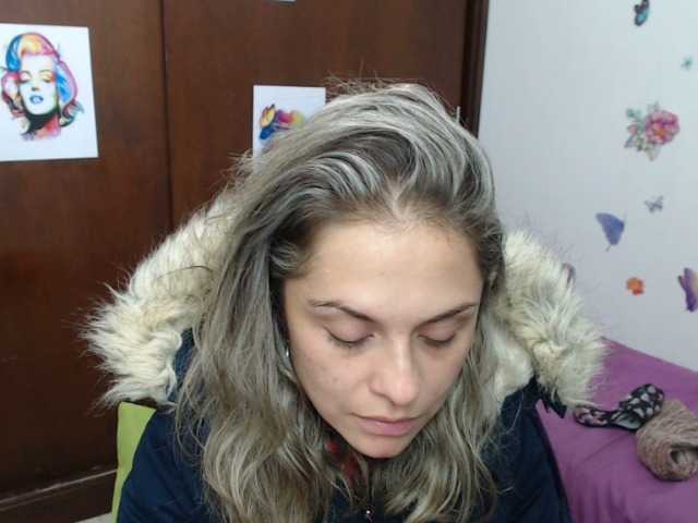 צילומי מסך משודרים MonaBurning