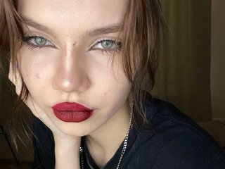 צ'אט וידאו ארוטי Monasteela