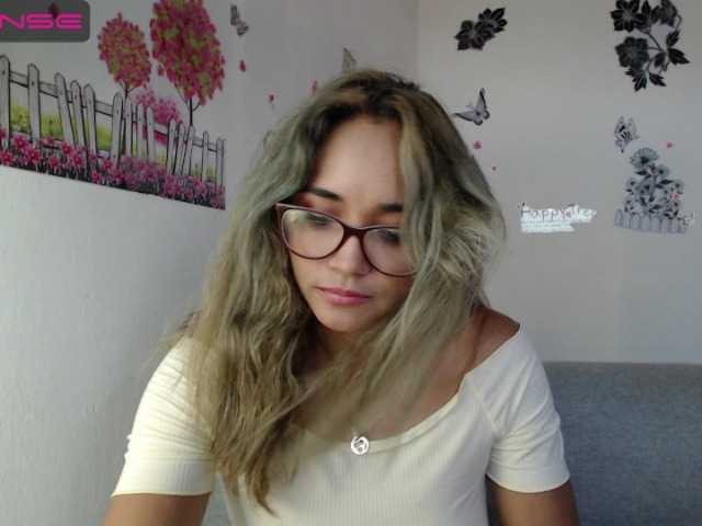 צילומי מסך משודרים monica-squirt