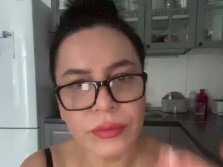 צ'אט וידאו ארוטי MonicaMiaa