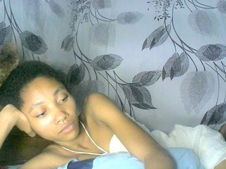 צ'אט וידאו ארוטי Monicaxa