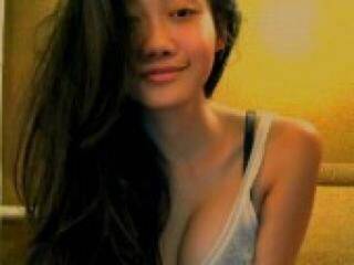 צ'אט וידאו ארוטי moonshyn