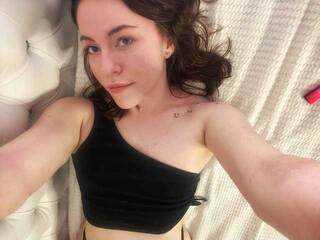 צ'אט וידאו ארוטי morethanloves