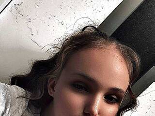 צ'אט וידאו ארוטי MrsDiamond