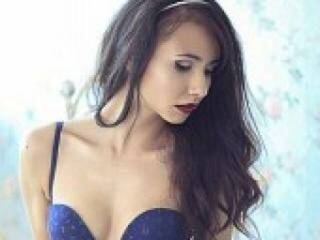 צ'אט וידאו ארוטי Mcrainicorn