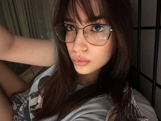 צ'אט וידאו ארוטי Naalani