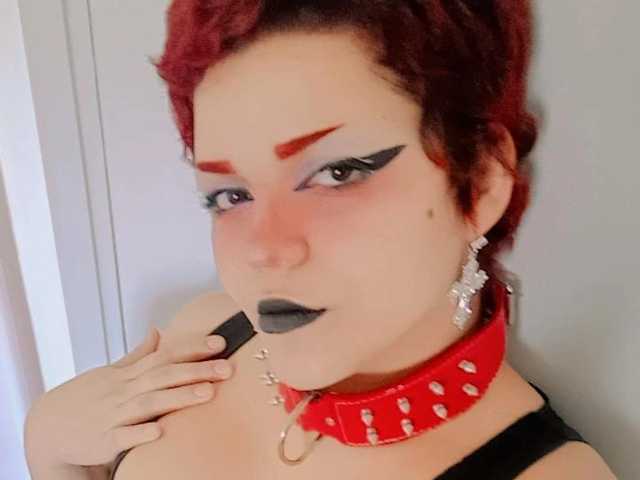 תמונה של הפרופיל NairyRed