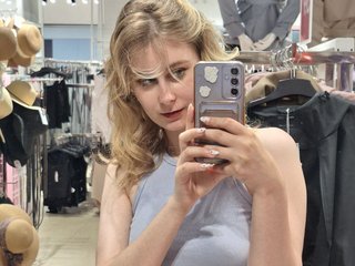 צ'אט וידאו ארוטי NanariUta