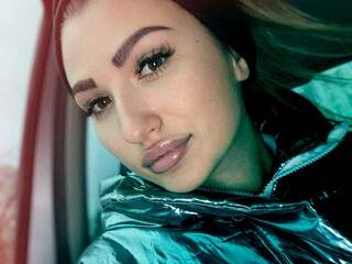 צ'אט וידאו ארוטי NansyFlow