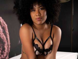 צ'אט וידאו ארוטי naomi-ass