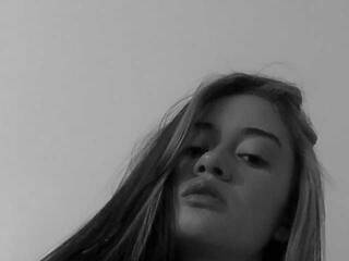 צ'אט וידאו ארוטי Naomi-Carly