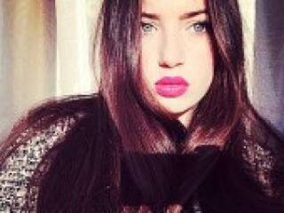 צ'אט וידאו ארוטי naommi