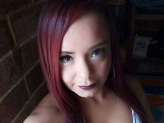 צ'אט וידאו ארוטי Naomy-hadi