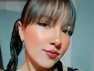 צ'אט וידאו ארוטי naomythx