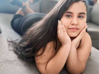 צ'אט וידאו ארוטי NatashaBelly