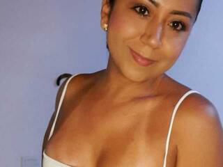 צ'אט וידאו ארוטי NatashaCors