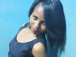 צ'אט וידאו ארוטי Nathianah