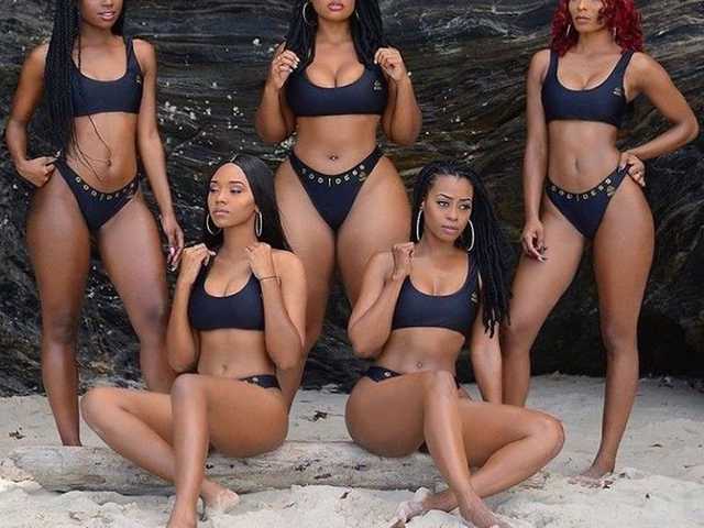 תמונה של הפרופיל Naughty-Ebony-Babes