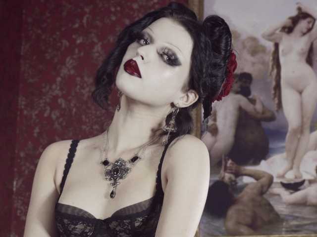 תמונה של הפרופיל NaughtyAnna