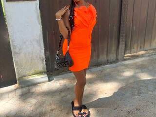 צ'אט וידאו ארוטי Naughtylittleprincess