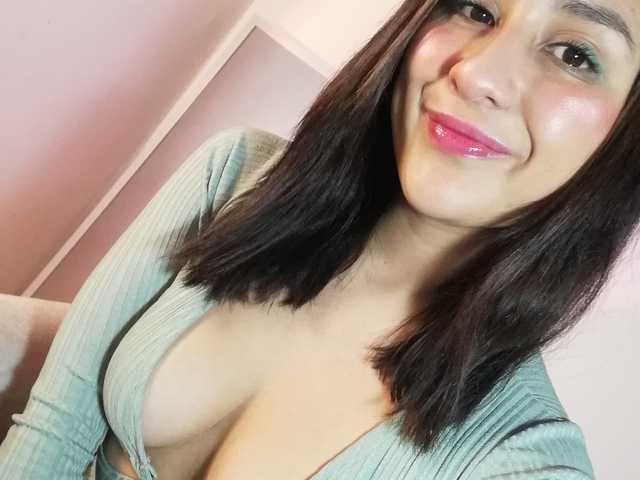 תמונה של הפרופיל NaughtyPaulina