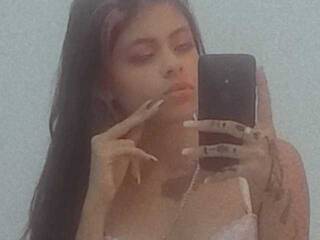 צ'אט וידאו ארוטי naugthy-roxan